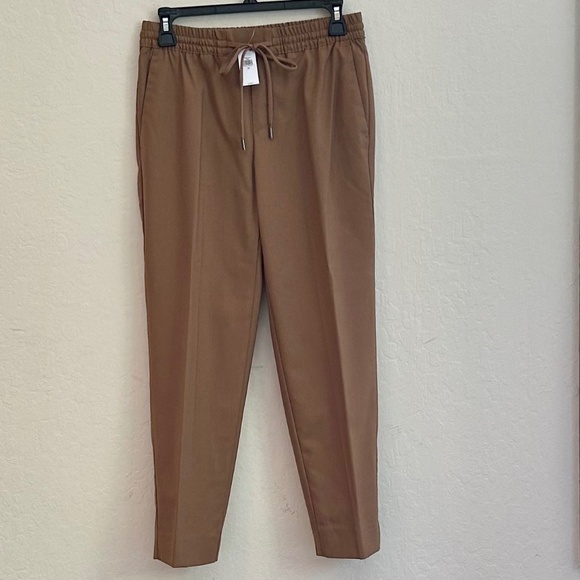 NWT!!! Banana Republic PULL-ON TAPERED PANT in Acorn, Size XS - Picture 2 of 4